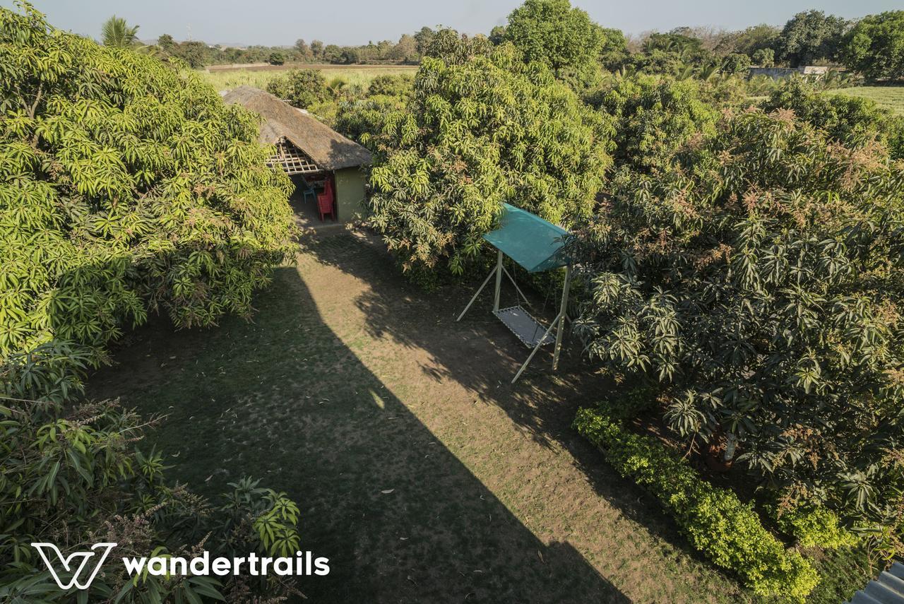 Lookout Villa - A Wandertrails Stay Sasan Gir Luaran gambar